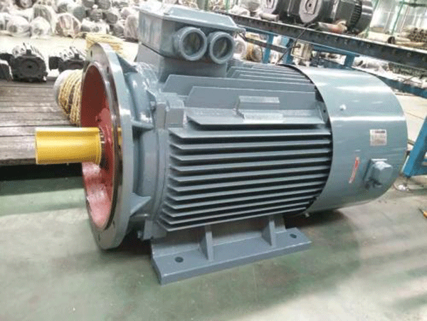 什么原因?qū)е挛靼参鳜斪冾l電機(jī)頻率降低？